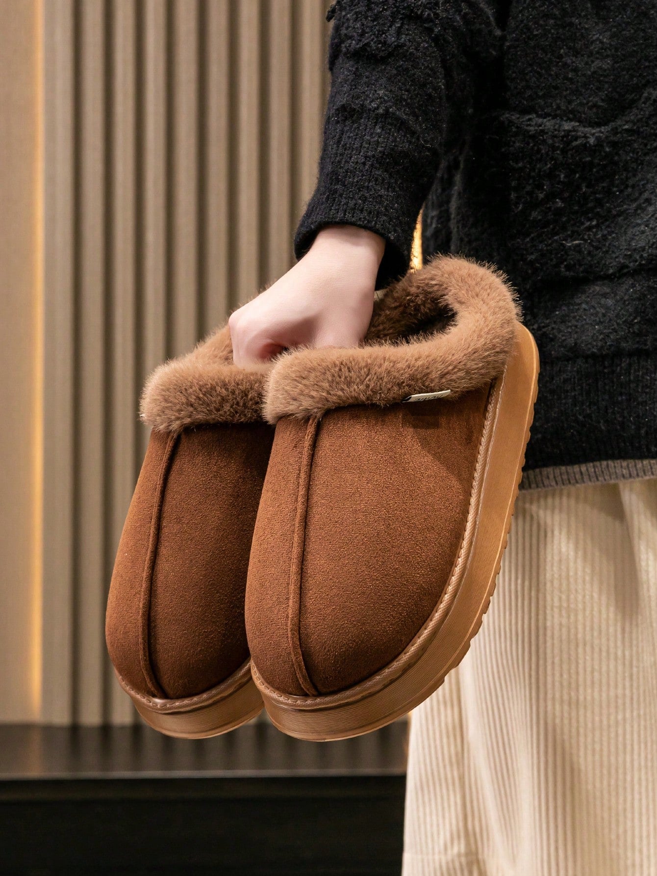 Women's Autumn/Winter Plush Lined Thick Sole Slippers, Comfortable Non-Slip Warm Indoor/Outdoor Soft Luxury Fuzzy Slides